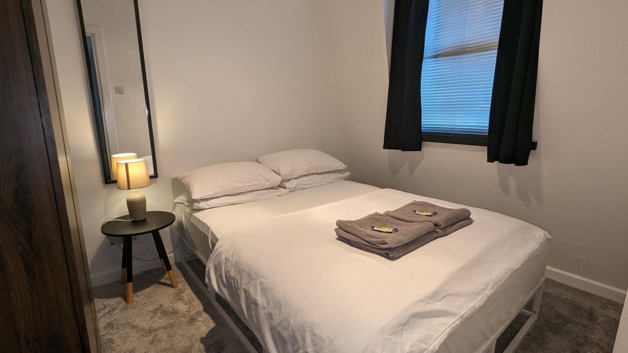Charming & Quaint Old Compton Apartamento - Quiet Guests Only Allowed, No Parties Allowed, Over 25 Years Old Or Families Лондон Екстериор снимка